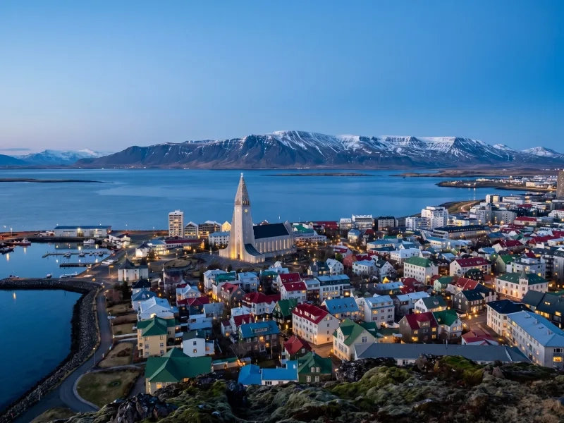 Keflavík Airport to Reykjavík private taxi transfer
